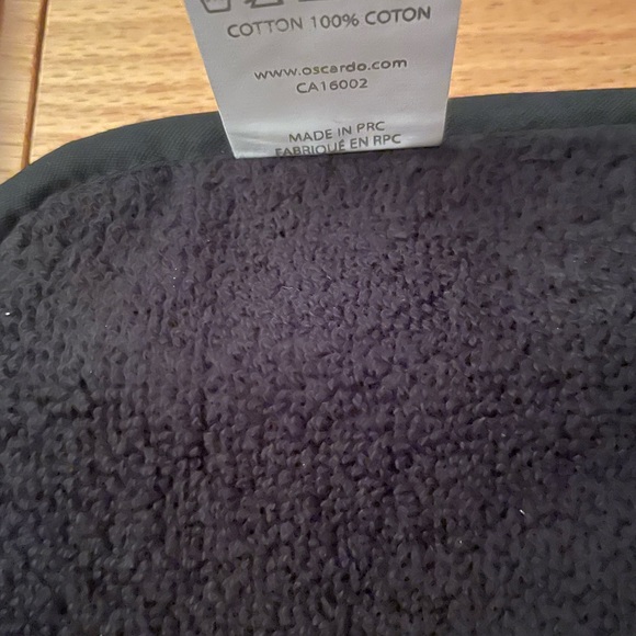 Brand new Oscardo Kitchen Mitt and Pot Holder “Native Icons” Collection - Picture 7 of 7